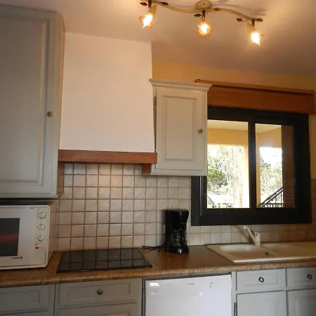 Bormes-les-mimosas, 2 Pieces, 4 Personnes - Fr-1-713-15 * Le Lavandou